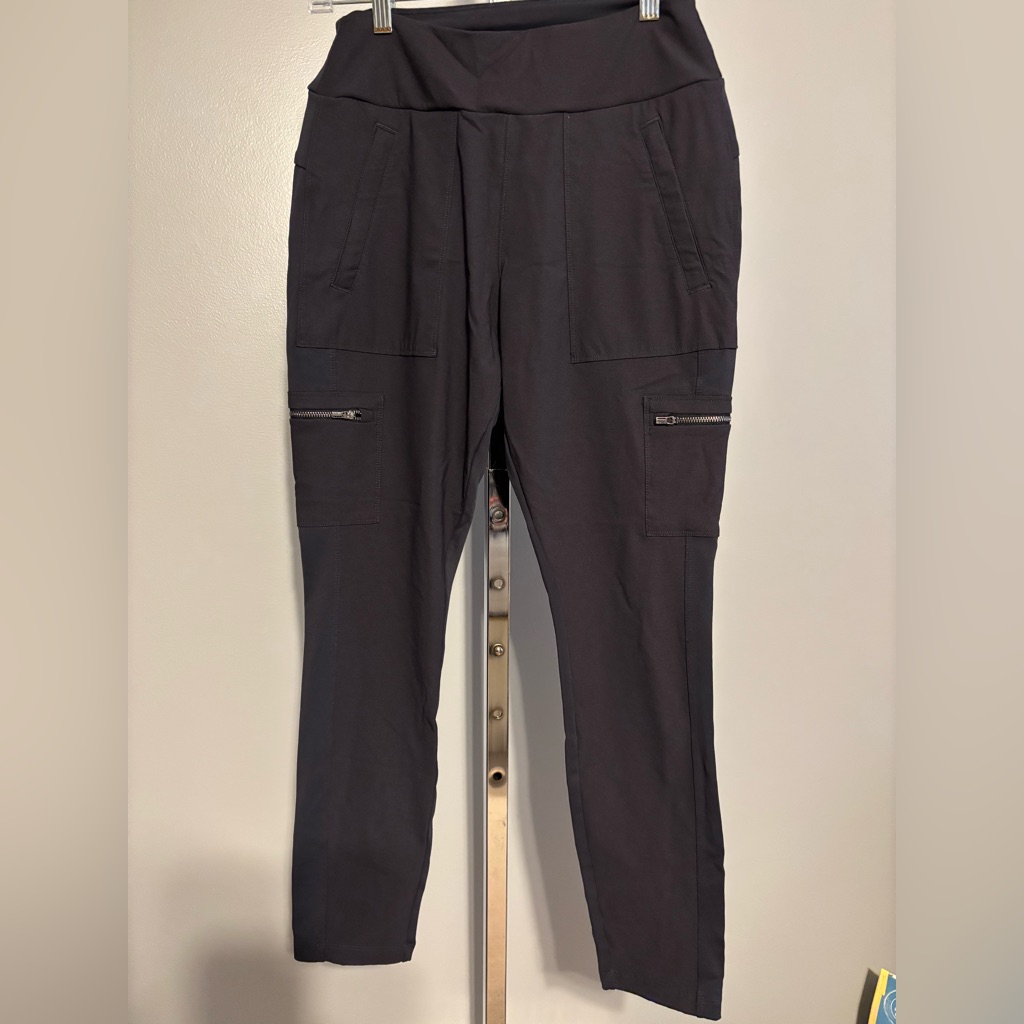 Athleta Women's Navy Blue Nylon And Spandex Athletic Leggings Zip Pockets 8